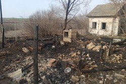 В отдаленном селе Вольского района сгорели два дома