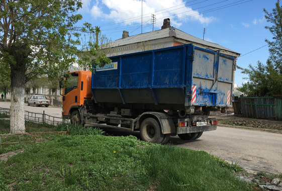 Жители возмутились выросшими тарифами за мусор от «Мехуборки»